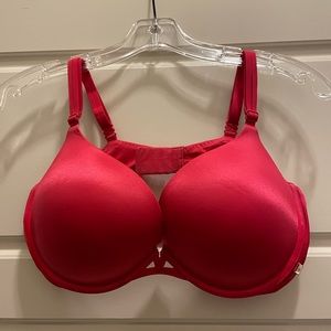 Victoria’s Secret Bra 38C